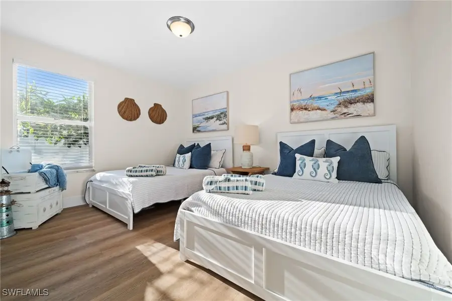 738 95th Avenue N, Naples, FL 34108 - Image #2