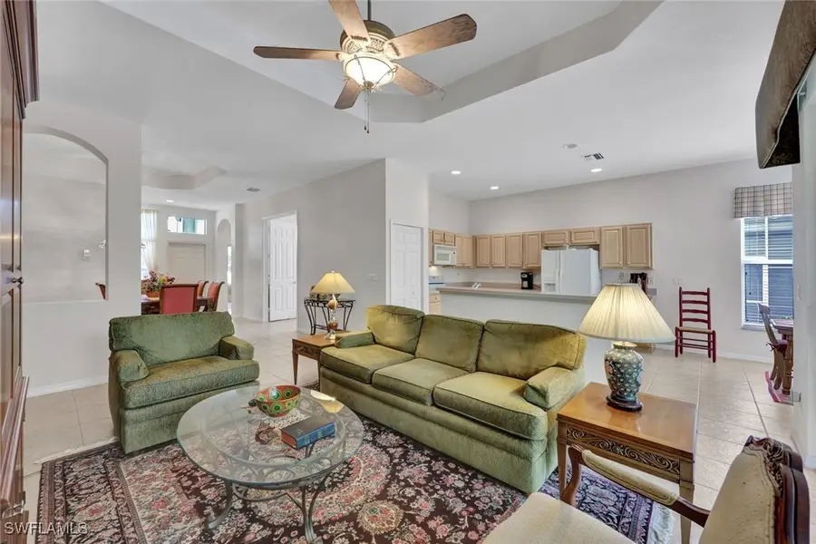 818 Grafton Court #5, Naples, FL 34104 - Image #3