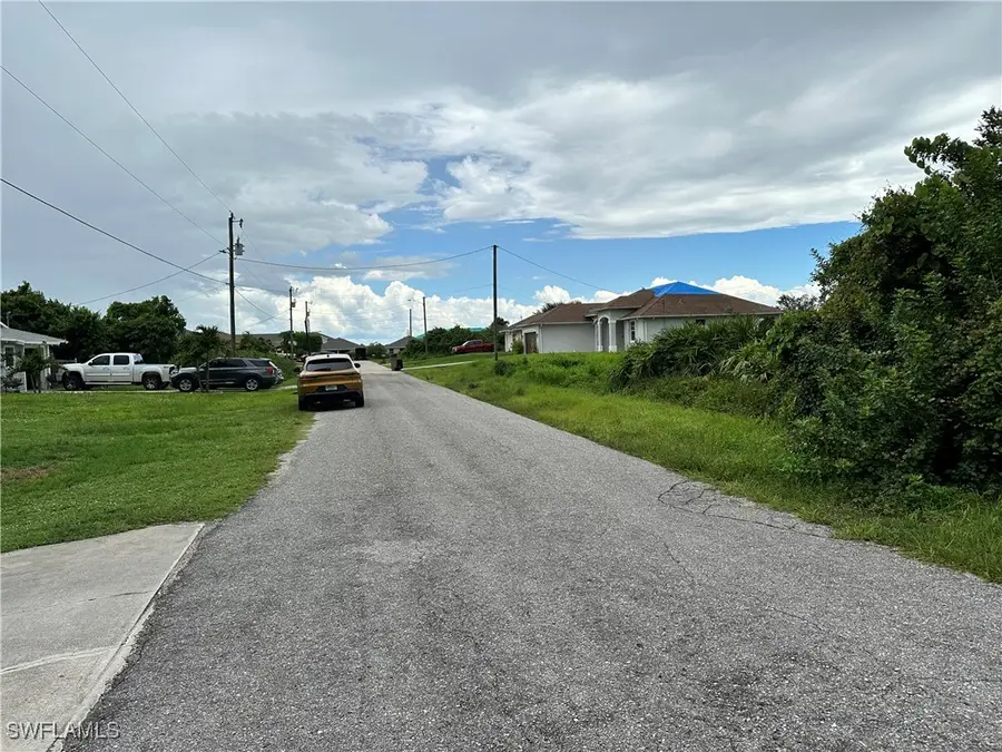 2511 27th Street Sw, Lehigh Acres, FL 33976 - Image #2