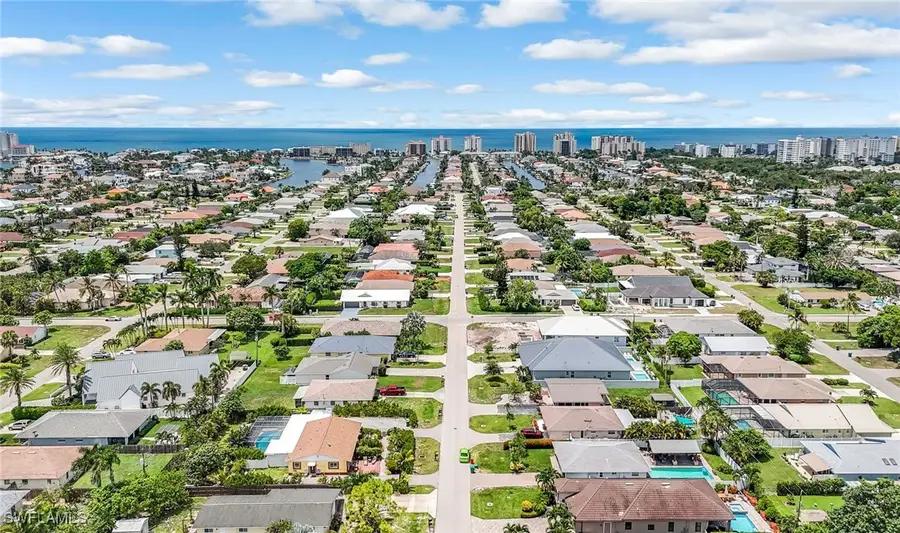 605/609 107th Avenue N, Naples, FL 34108 - Image #3