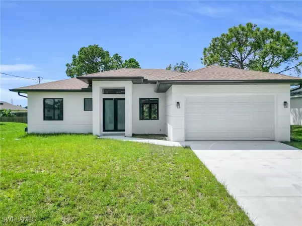 2703 42nd Street W, Lehigh Acres, FL 33971