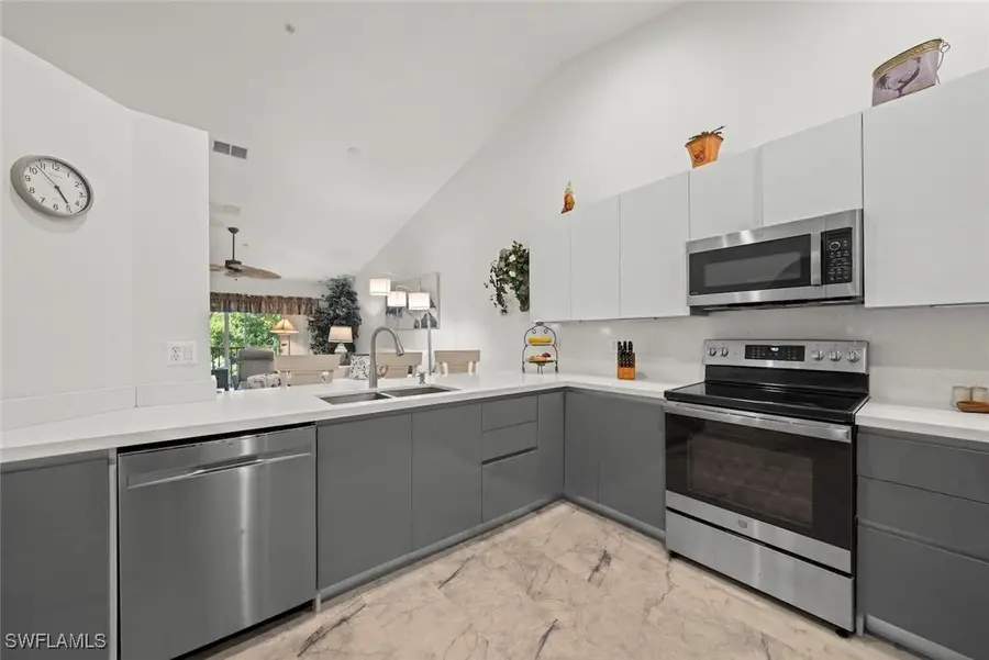 973 Hingham Way #202, Naples, FL 34104 - Image #3