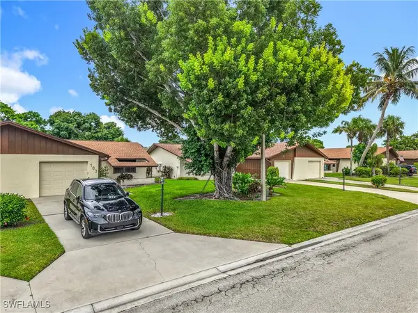 183 Round Key Circle #D4, Naples, FL 34112