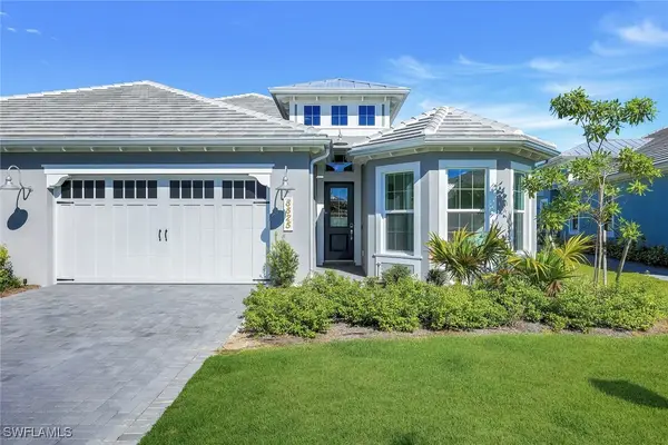 8825 Yucatan Court, Naples, FL 34112