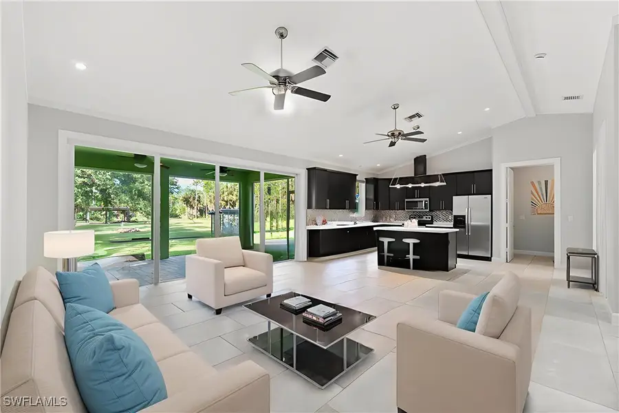 271 12th Avenue Ne, Naples, FL 34120 - Image #2