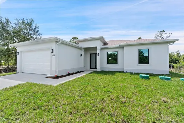 2903 37th Street W, Lehigh Acres, FL 33971