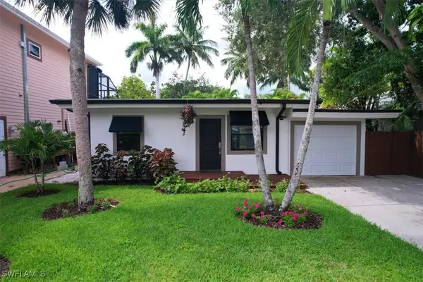 3240 Collee Court, Naples, FL 34112