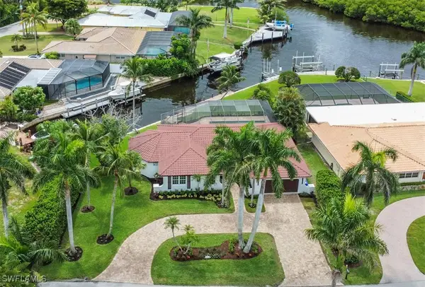 2105 Sheepshead Drive, Naples, FL 34102