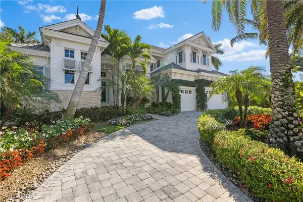 532 Pine Grove Lane, Naples, FL 34103