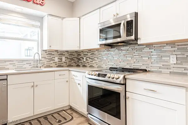 4544 Court Way #18D, Naples, FL 34109