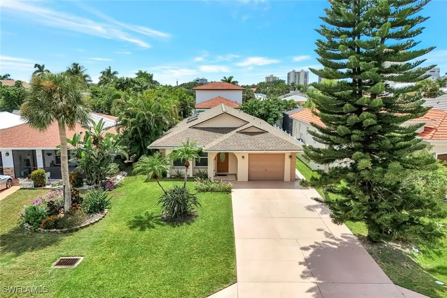 550 94th Avenue N, Naples, FL 34108 - Image #2