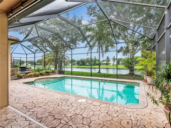 3274 Sturgeon Bay Court, Naples, FL 34120