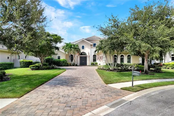 12194 Wicklow Lane, Naples, FL 34120
