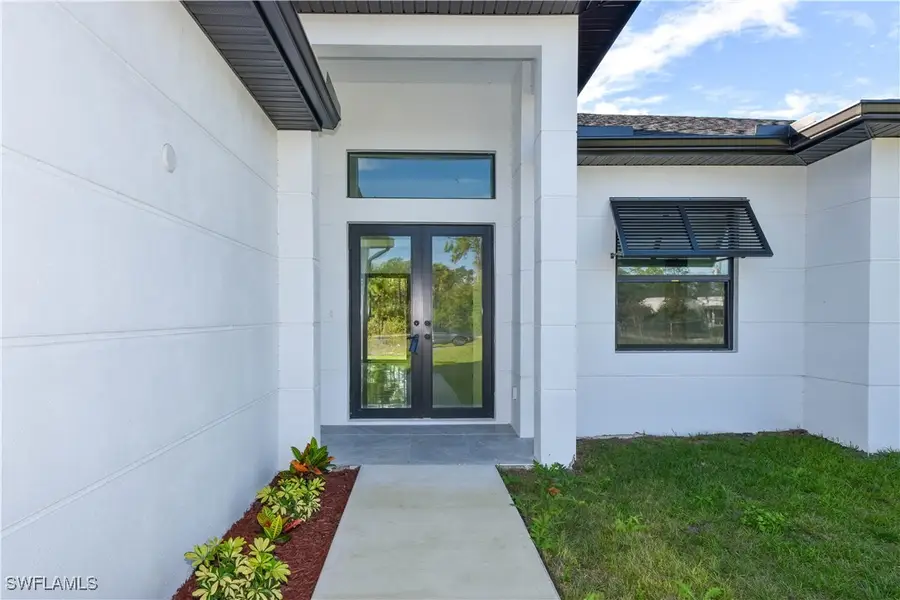 1353 Everglades Boulevard N, Naples, FL 34120 - #3