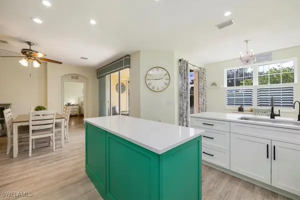 8315 Big Acorn Circle #902, Naples, FL 34119