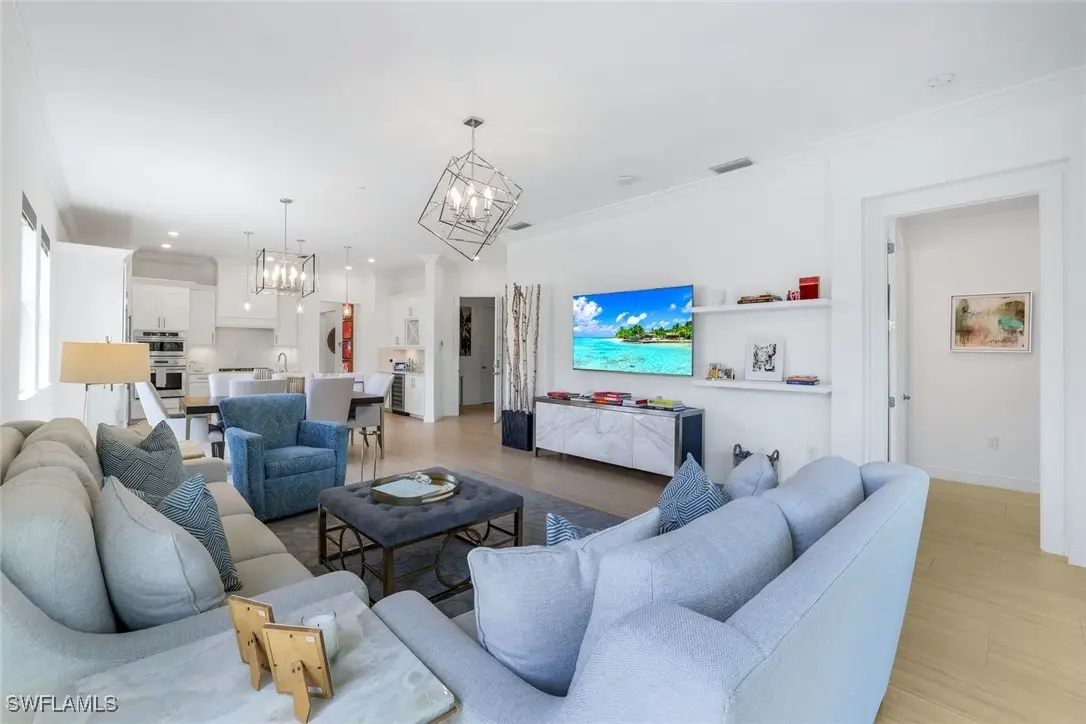 16374 Viansa Way #302, Naples, FL 34110 - Image #1