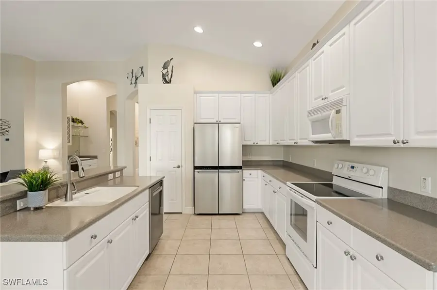 3811 Lakeview Isle Court, Fort Myers, FL 33905 - Image #2