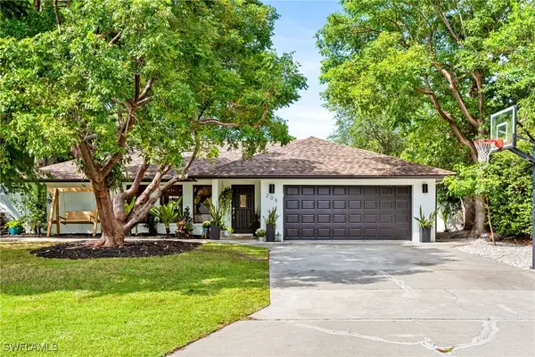 205 Madison Drive, Naples, FL 34110