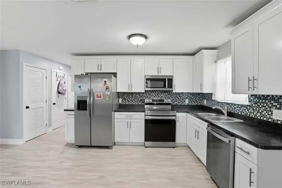 4421 Bessie Avenue, Fort Myers, FL 33905 - Image #2