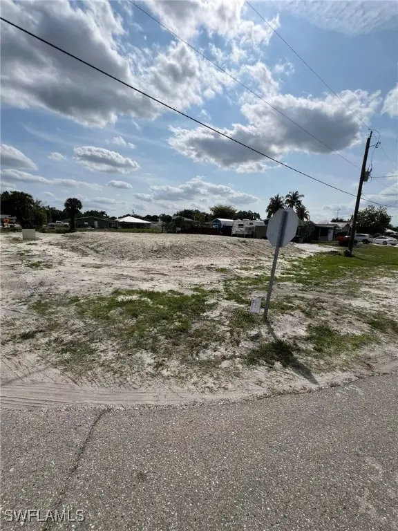 13545 Marquette Boulevard, Fort Myers, FL 33905 - Image #3