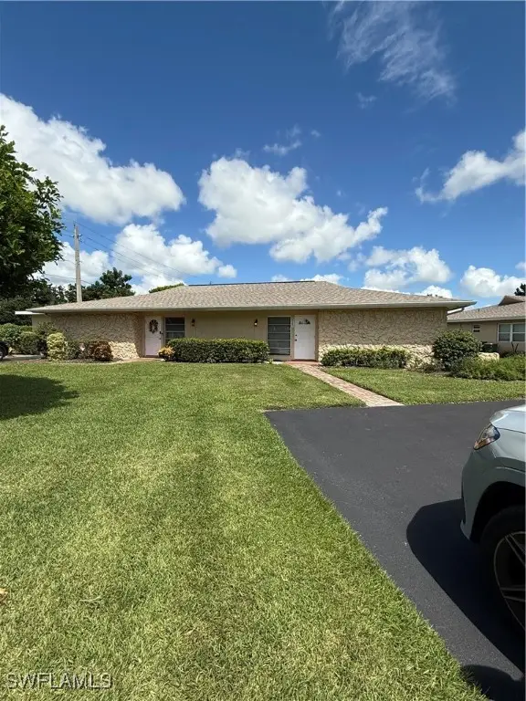 525 Palm View Drive #19, Naples, FL 34110 - Image #2