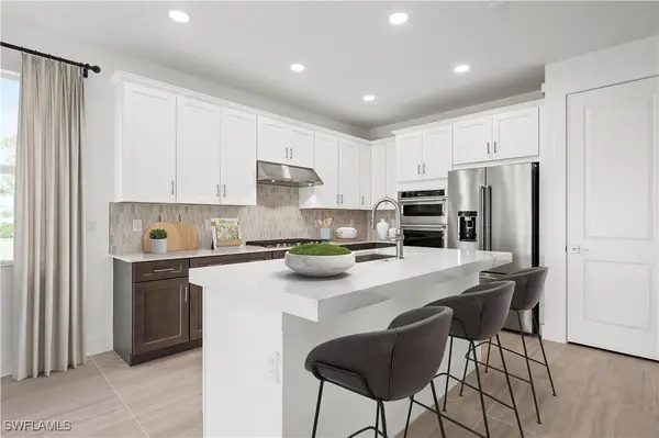 8913 Oceana Way, Naples, FL 34114