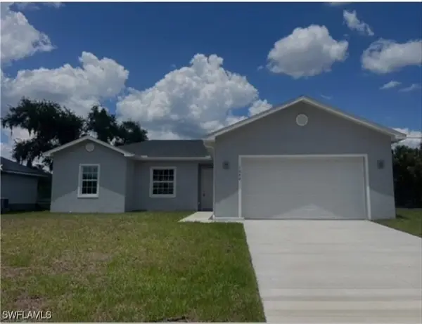 1042 N Bronze Court, Labelle, FL 33935