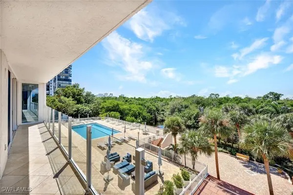 6101 Pelican Bay Boulevard #201, Naples, FL 34108