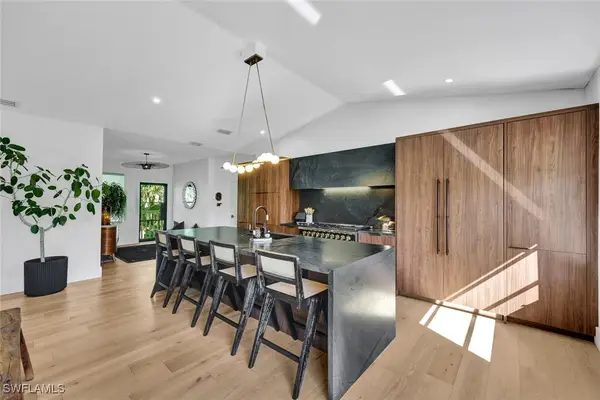 746 Park Avenue, Naples, FL 34110