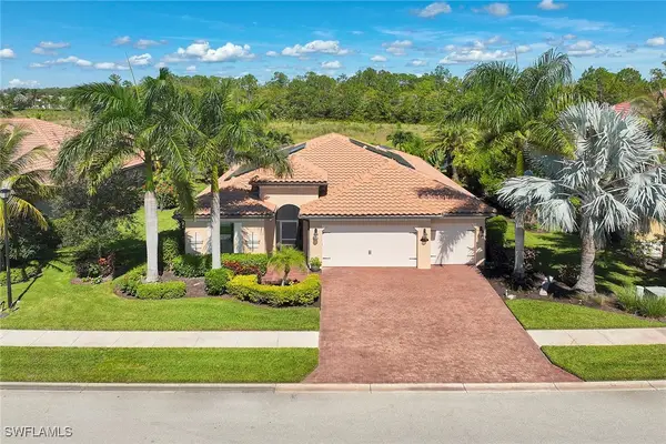 1621 Songbird Court, Naples, FL 34120