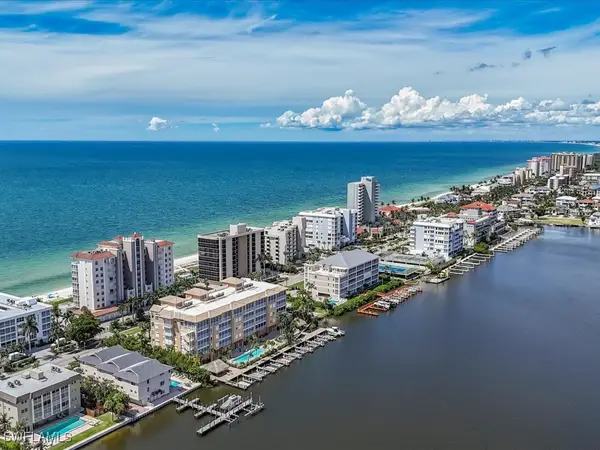 9566 Gulf Shore Drive #102, Naples, FL 34108