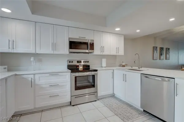 4610 Chantelle Drive #P103, Naples, FL 34112