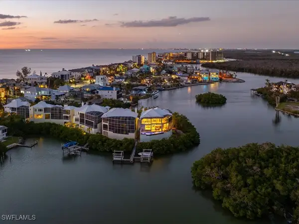 5801 Cape Hickory Court, Bonita Springs, FL 34134