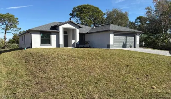 4210 35th St Sw, Lehigh Acres, FL 33976