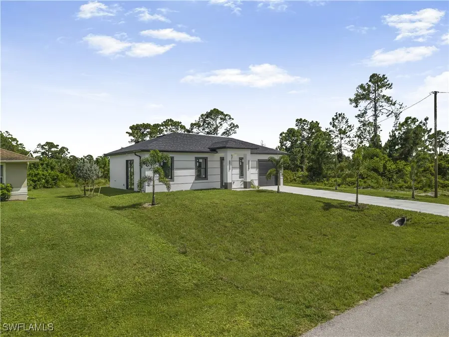 639 Montclair Avenue S, Lehigh Acres, FL 33974 - Image #3