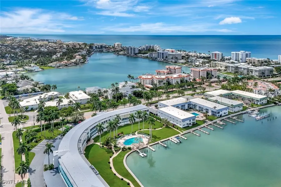 383 Harbour Drive #304, Naples, FL 34103 - Image #2