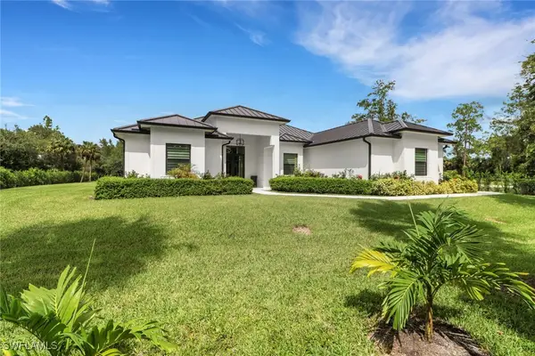 2419 6th Avenue Se, Naples, FL 34117