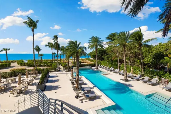 11125 Gulf Shore Drive #PH-7, Naples, FL 34108