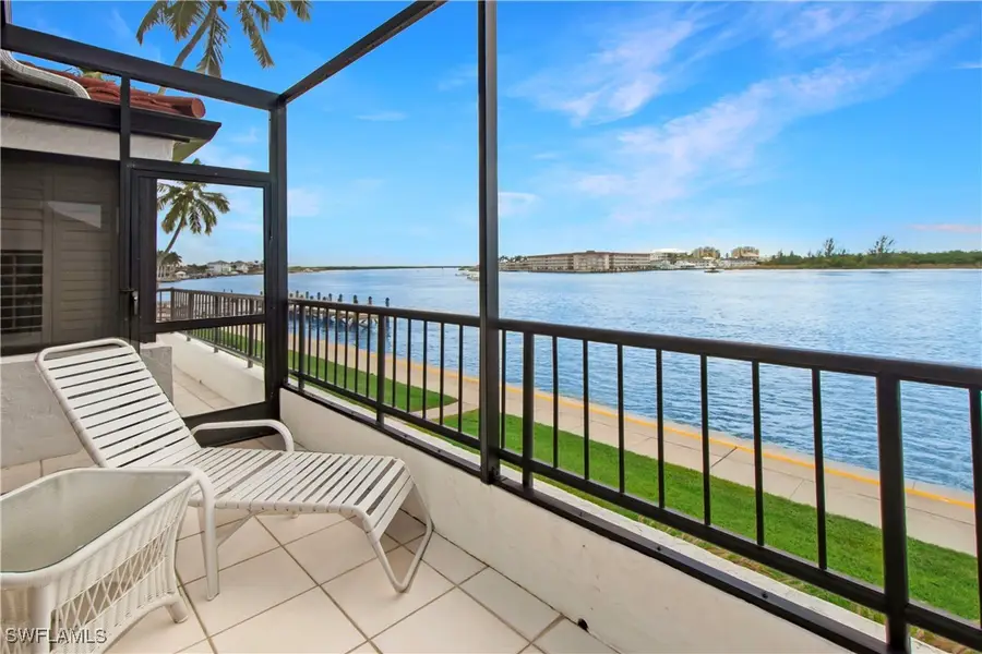 105 La Peninsula Boulevard #105, Naples, FL 34113 - Image #3