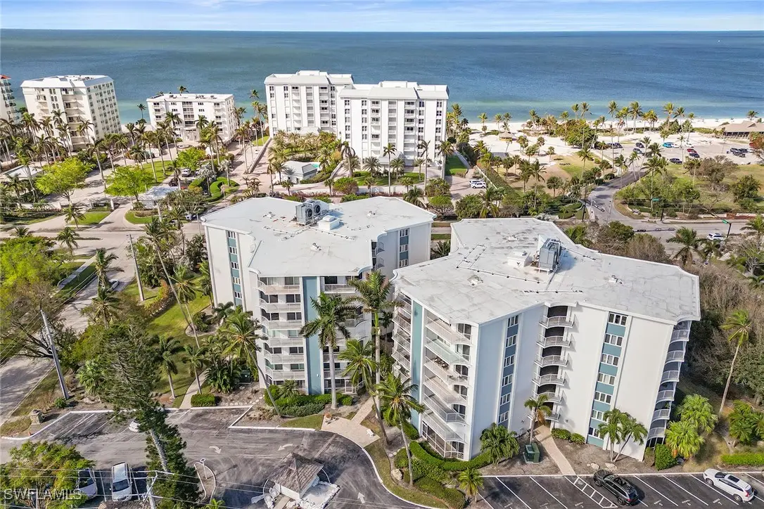 1300 Gulf Shore Boulevard N #511, Naples, FL 34102 - Image #1