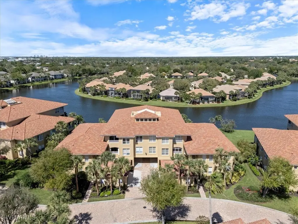 1845 Les Chateaux Boulevard #302, Naples, FL 34109 - Image #1