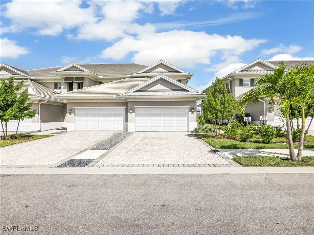 257 Indies Dr E #102, Naples, FL 34114 - Image #1