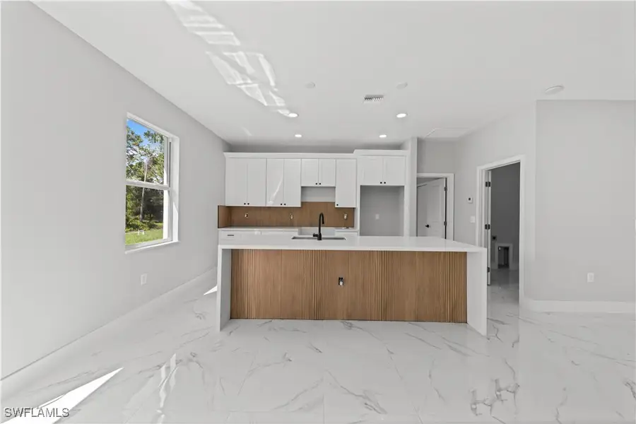 610 Flamingo Avenue, Lehigh Acres, FL 33974 - Image #2