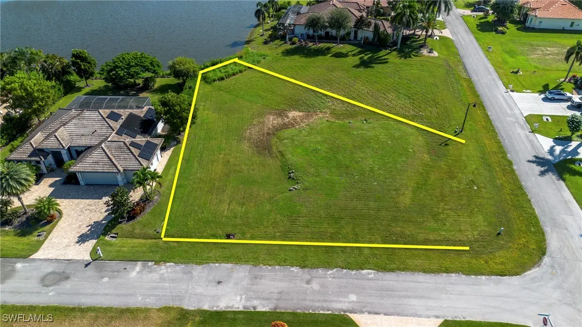 17994 Bluewater Drive, Naples, FL 34114 - Image #1