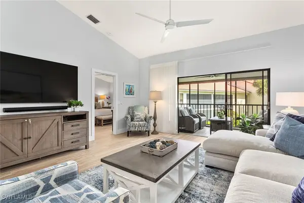 569 Serendipity Drive #569, Naples, FL 34108