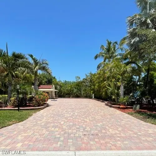 4762 Southern Breeze Drive, Naples, FL 34114 - Image #1