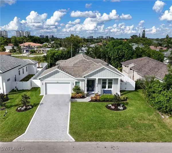 553 106th Avenue N, Naples, FL 34108
