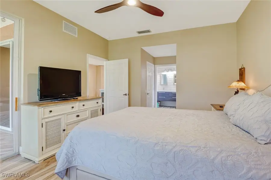 10037 Heather Lane #4, Naples, FL 34119 - Image #3