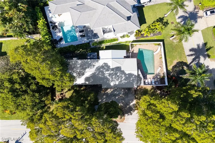 1290 10th Avenue N, Naples, FL 34102 - Image #2