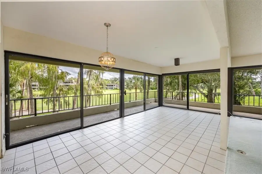 103 Clubhouse Lane #285, Naples, FL 34105 - Image #3